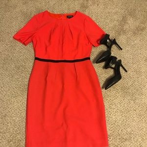 TAHARI ORANGE PENCIL DRESS Size 8
